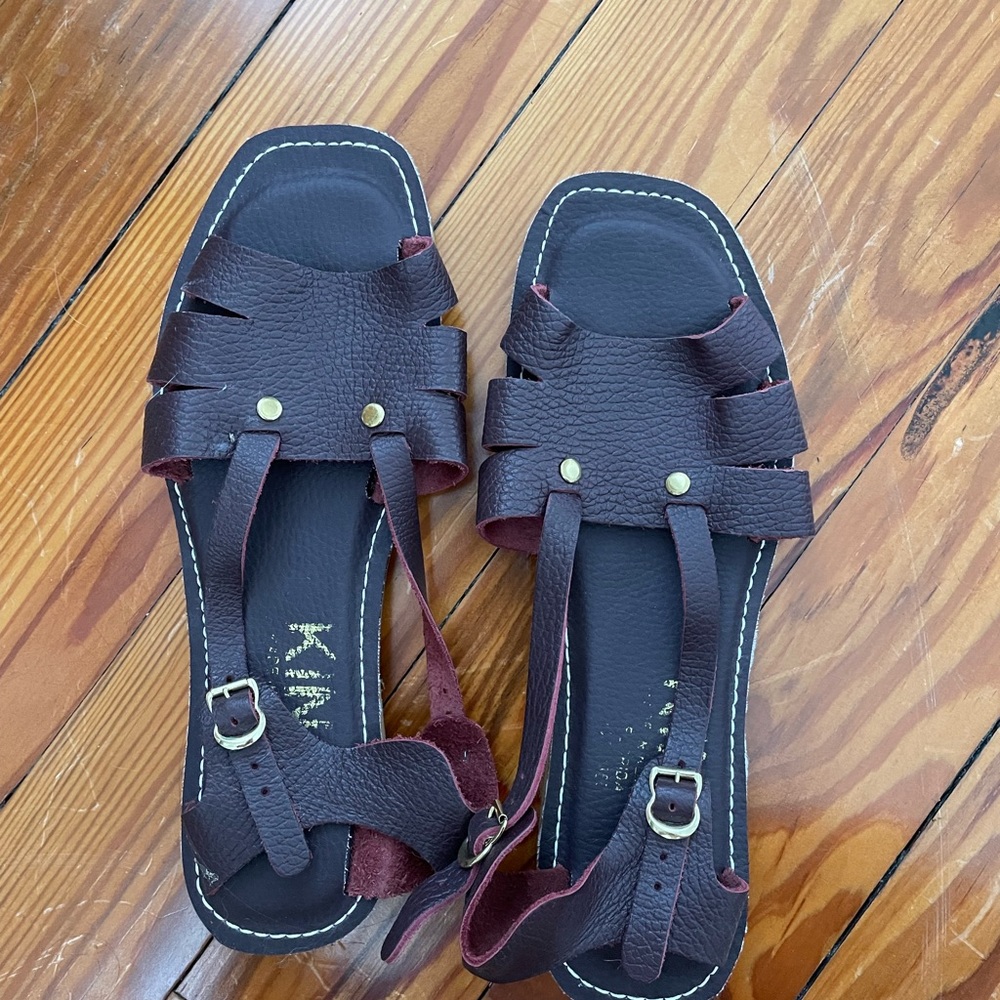 Kinos leather sandals